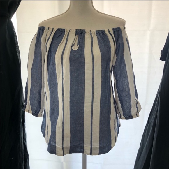 Young fabulous & broke off shoulder top size large - Picture 2 of 6